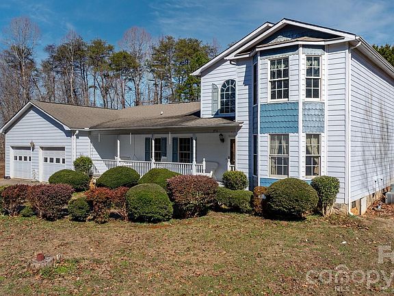 2nd image of 3956 Den Dr