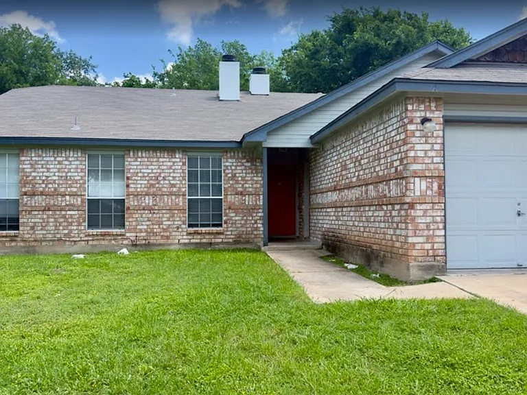 2306 Fuzz Fairway — Photo 2