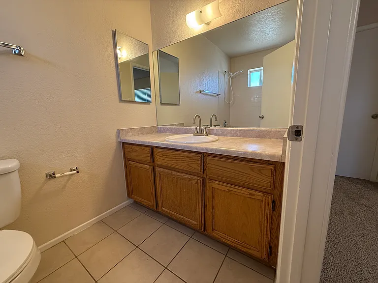 6141 E 40th Pl — Photo 15