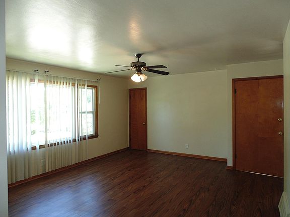 4th image of 4613 N 49th St #4615