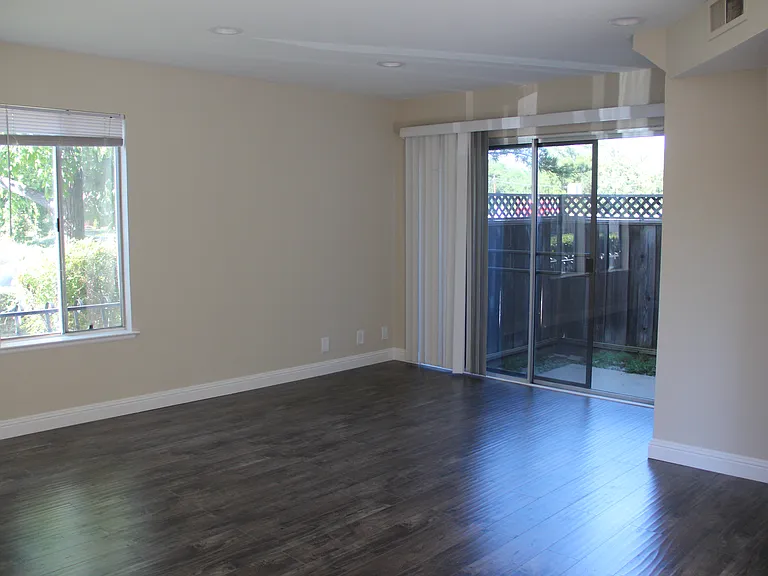 1110 Bryan Ave #2 — Photo 4