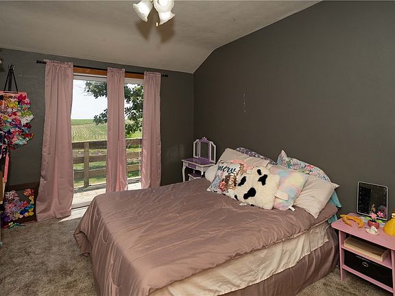 4th image of 8167 Immigrant Ave