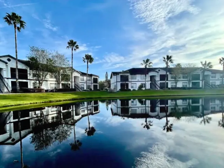 Fountain Place Apartments | 1 & 2 Bedroom Apartments Available-Offering May Rent Free — Photo 14