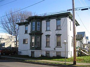 2nd image of 36 Buell St