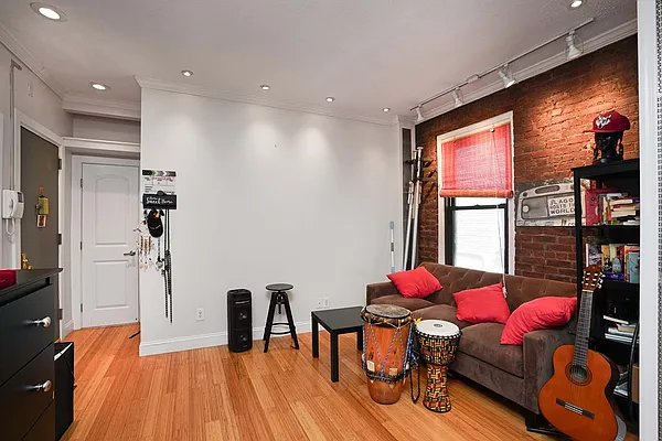 Sold by Keller Williams NYC | media 10