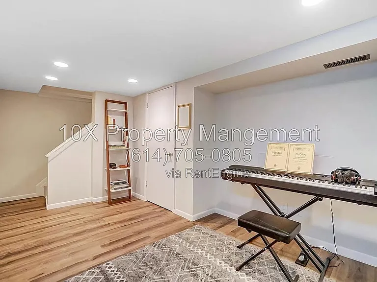 2566 Shore Line Ln — Photo 16