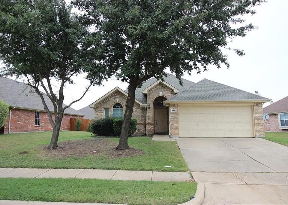 1st image of 1332 Clearwater Dr