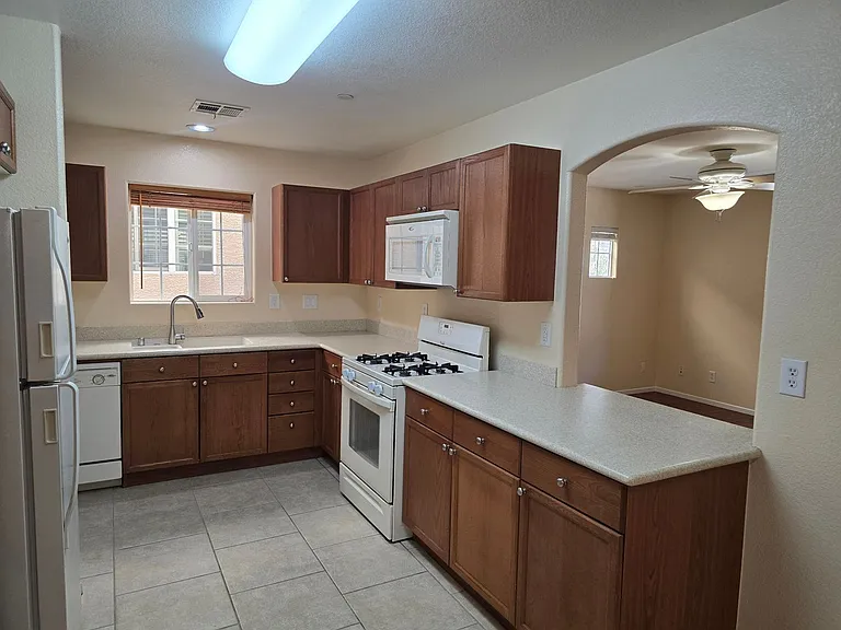 9160 Column Ct — Photo 11