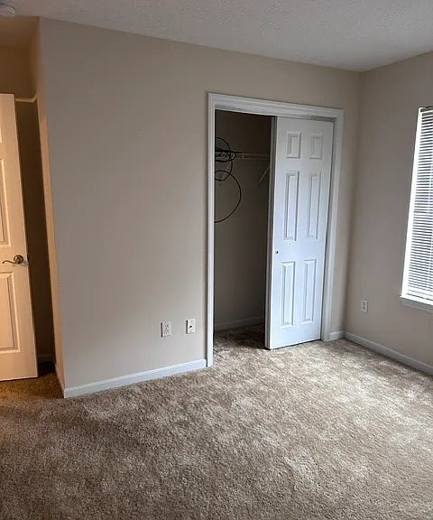 Second bedroom, closet