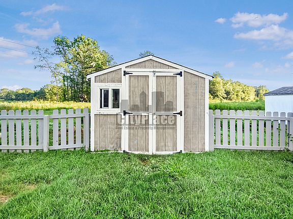 5th image of 4440 Valley Trace Dr