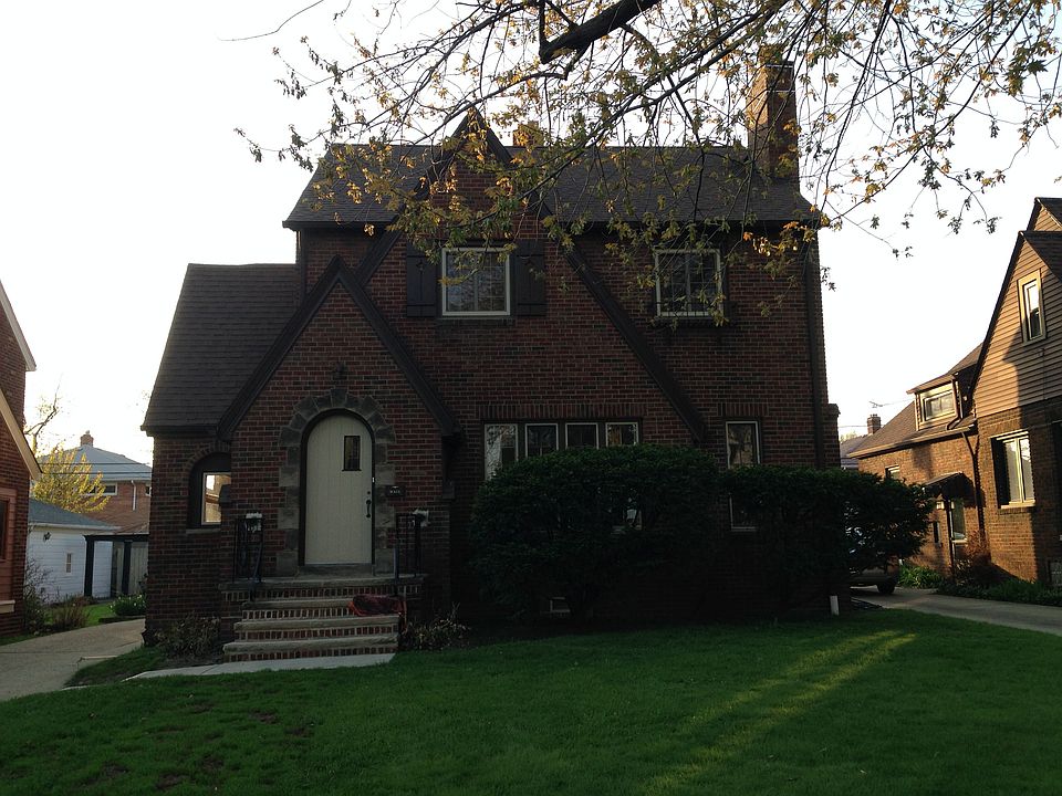 1st image of 19425 S Lake Shore Blvd