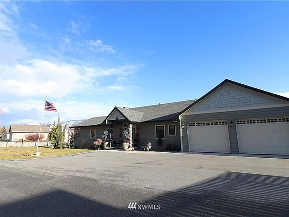 2nd image of 4 Lakevue Heights Dr
