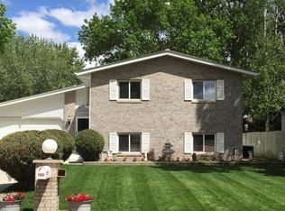164 17th St NE, Watertown, SD 57201