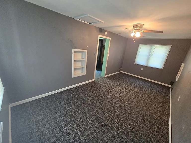 1006 Dexter St — Photo 16