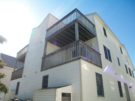 4th image of 7909 Central Ave
