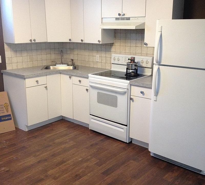 1st image of 219 Lincoln Blvd