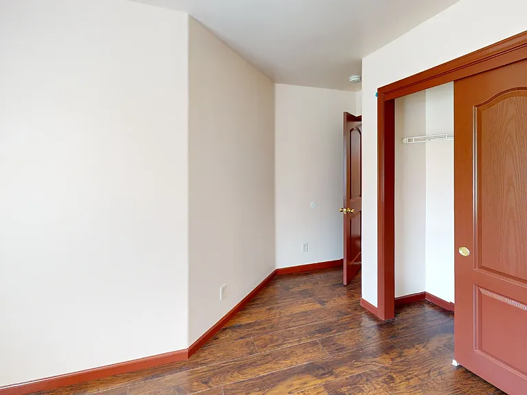 2292 Golden Ave — Photo 5