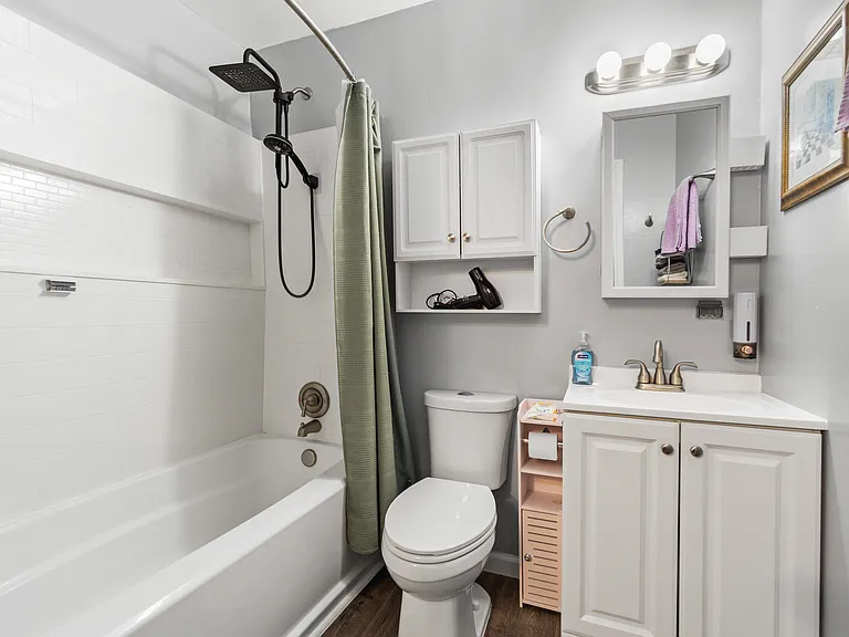 All-in-one luxury: a full bathroom designed for relaxation and rejuvenation!