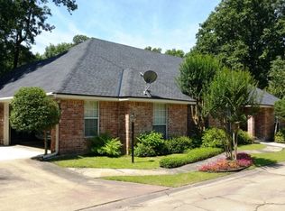 84 Spring Lake Way, Shreveport, LA 71106