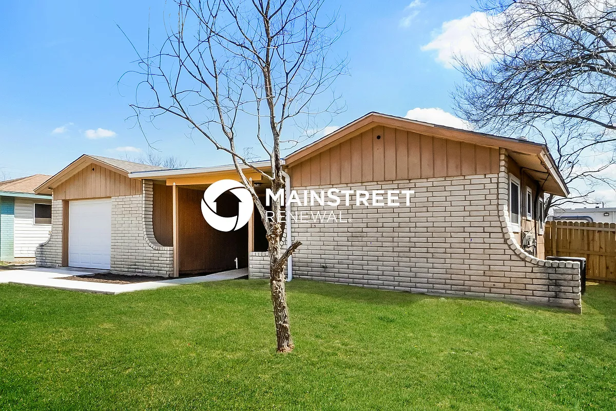 Front View - 13406 Chesterton Dr