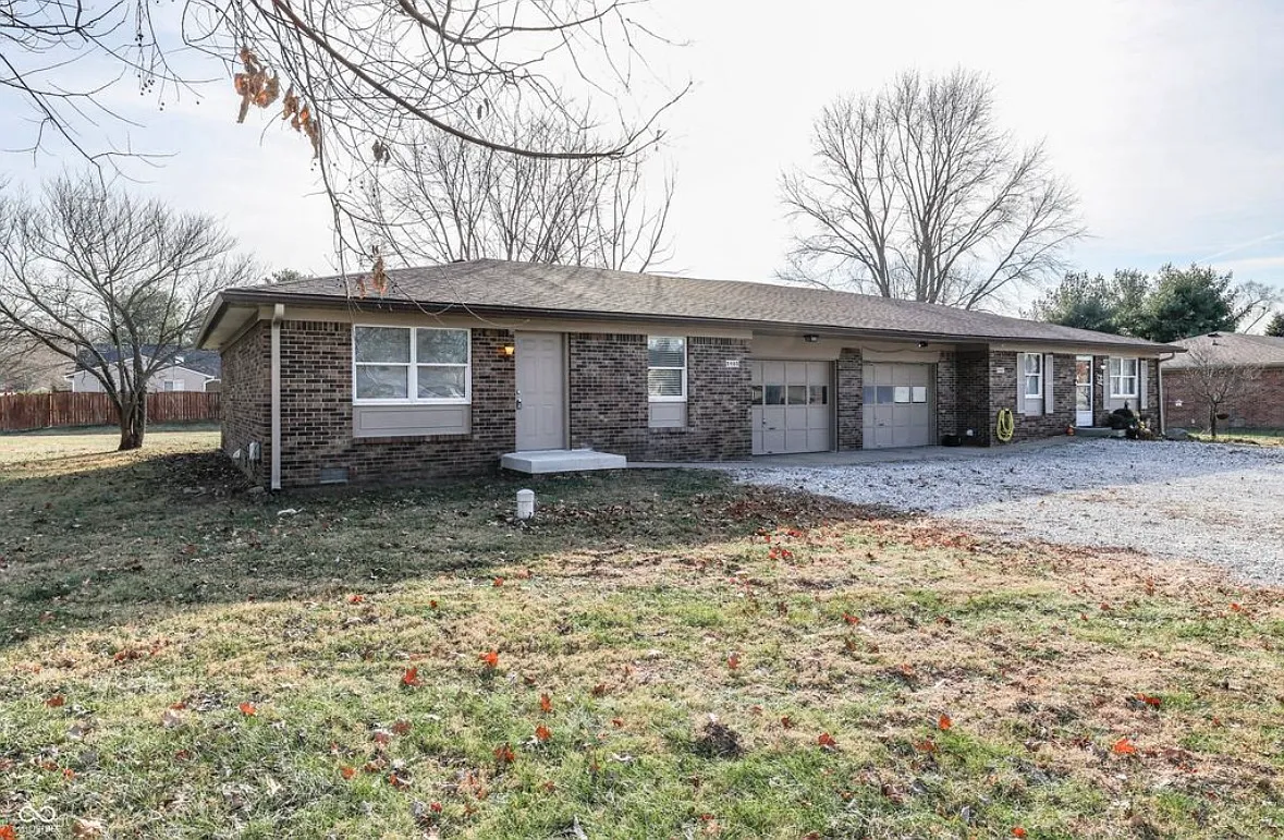 Building Photo - 8485 Bluff Rd