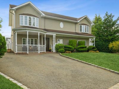 106 Choir Lane, Westbury, NY, 11590