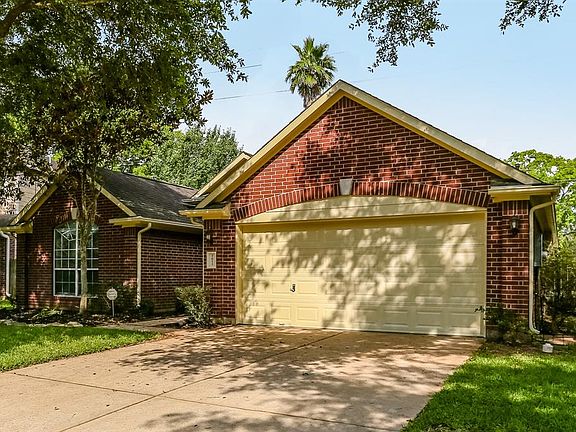 2nd image of 3611 Hill Family Ln