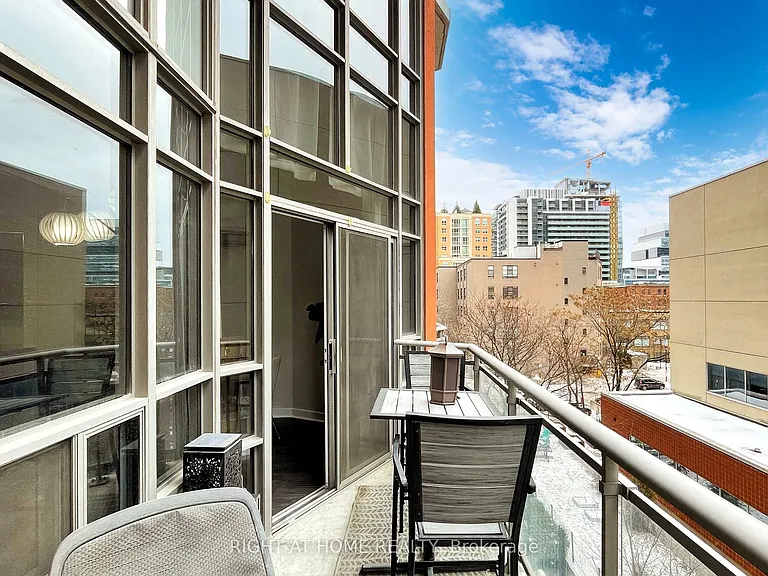 255 Richmond St E #401 — Photo 28