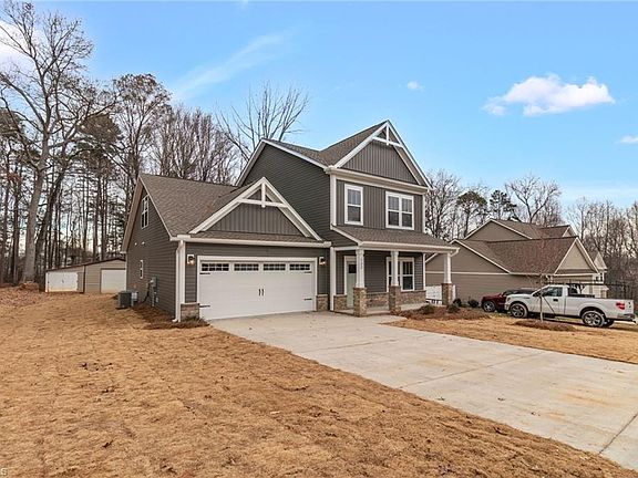 4th image of 122 Royal Kings Ct #1030