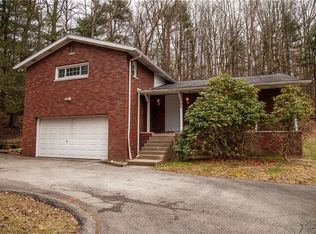 838 Webster Hollow Rd, Belle Vernon, PA 15012