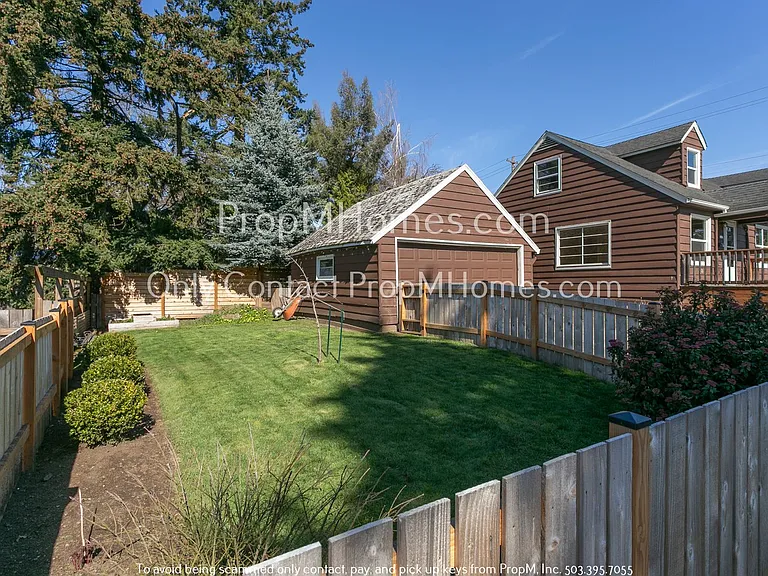 5127 SE Tibbetts St — Photo 16