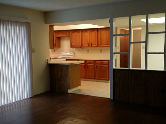 5th image of 2204 Pennington Dr