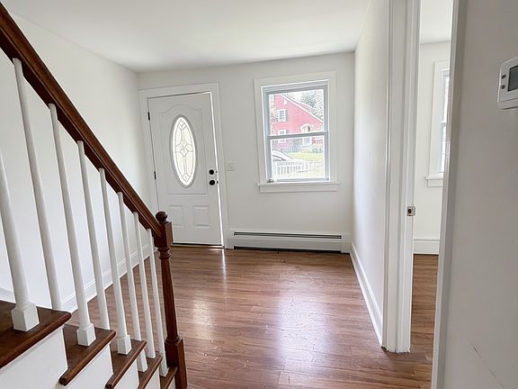 3rd image of 52-54 Carmel St