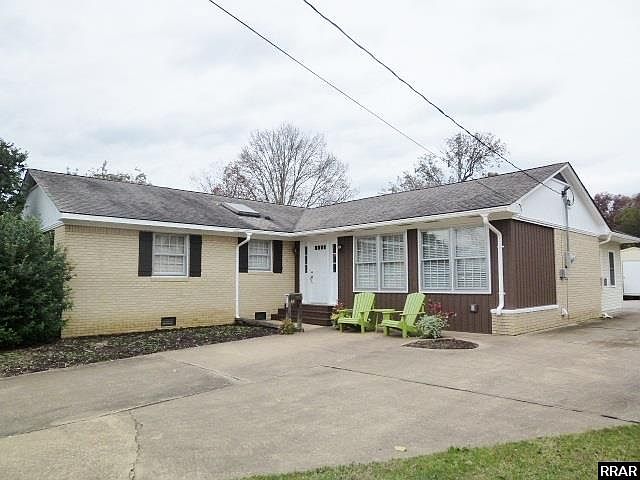1st image of 710 Oak St
