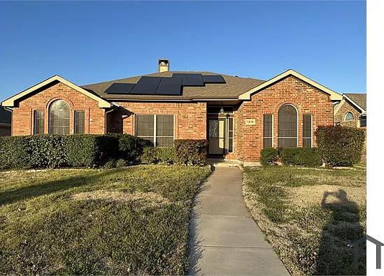 1216 Taylor Creek Dr — Photo 1