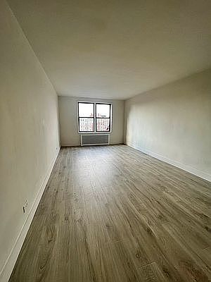 4th image of 40-22 79th St #B61