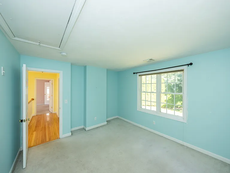 469 Walnut St — Photo 44
