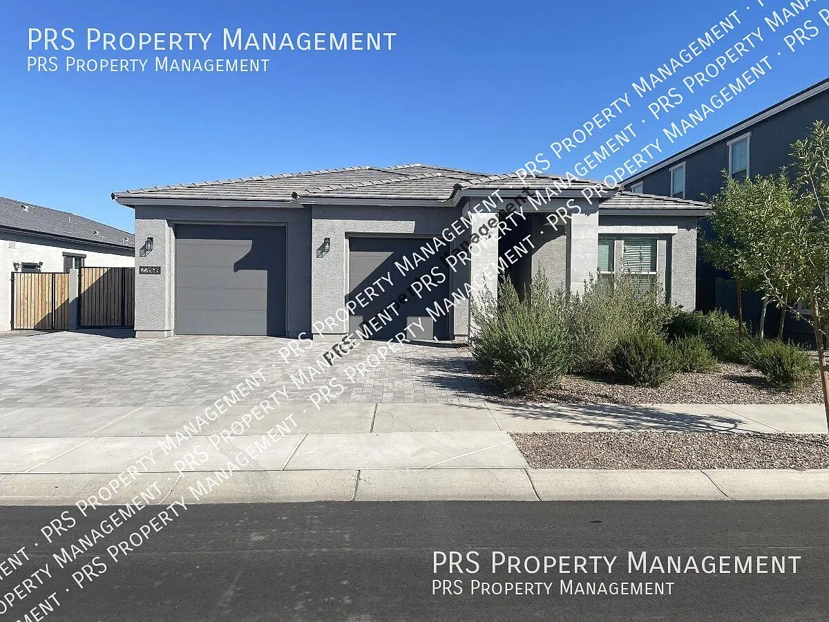 4 bed, 2123 sqft, $2,900 — Photo 2