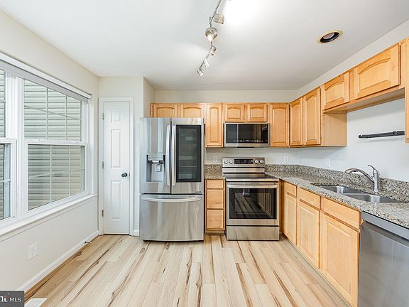 4th image of 7320 Wytheville Cir