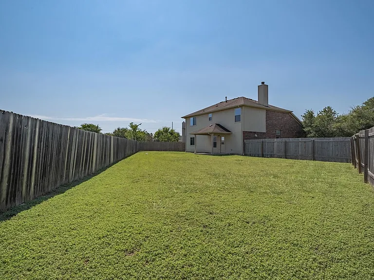 2202 Piedmont Ct — Photo 23