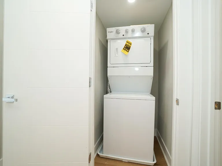 1729 Mifflin St #2 — Photo 10