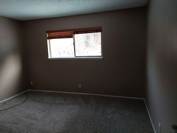 5th image of 3689 Blackwood Rd #6