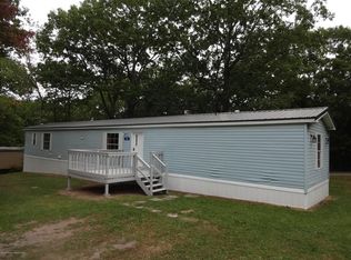 11 Center St, Lake Ariel, PA 18436