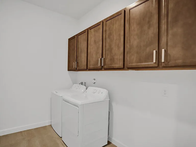 19411 Broad Shore Walk — Photo 14