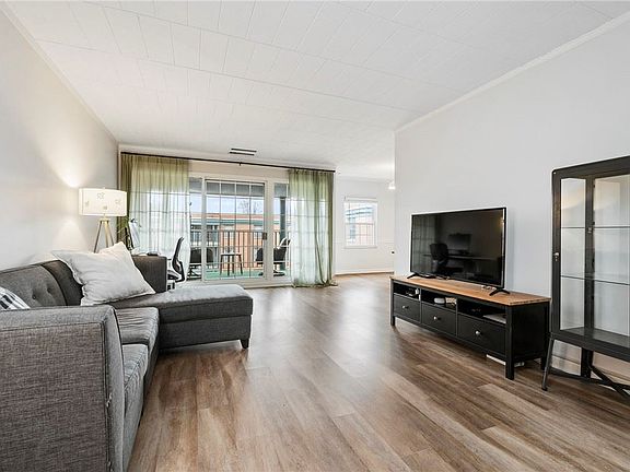 2nd image of 5825 5th Ave APT 302-A