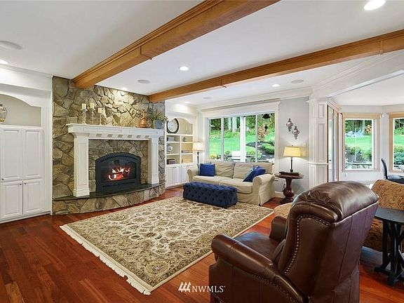 4th image of 29825 SE 15th Pl