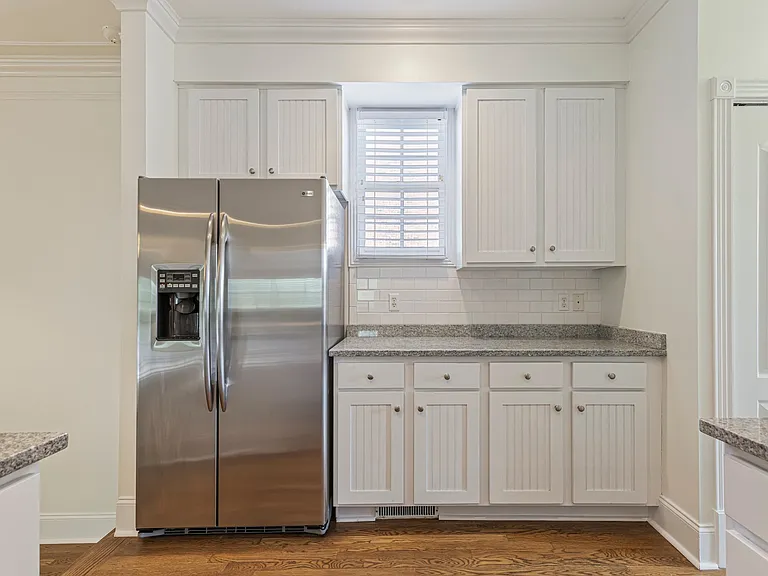 604 Clayborne Ct — Photo 11