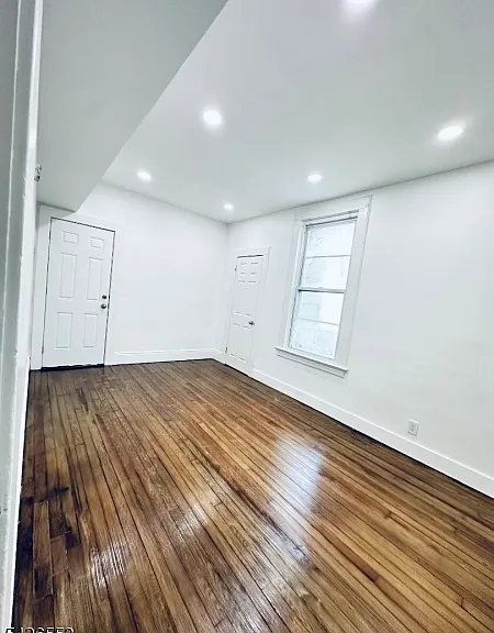 144 W 2nd Ave #1 — Photo 9