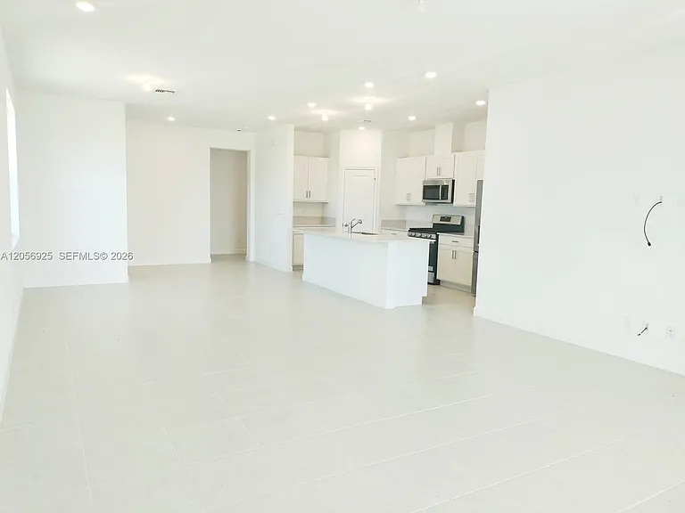 1416 Haywagon Trl #1416 — Photo 6