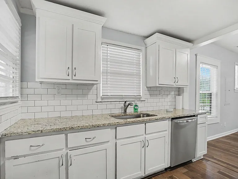 796 Peeples St SW — Photo 13